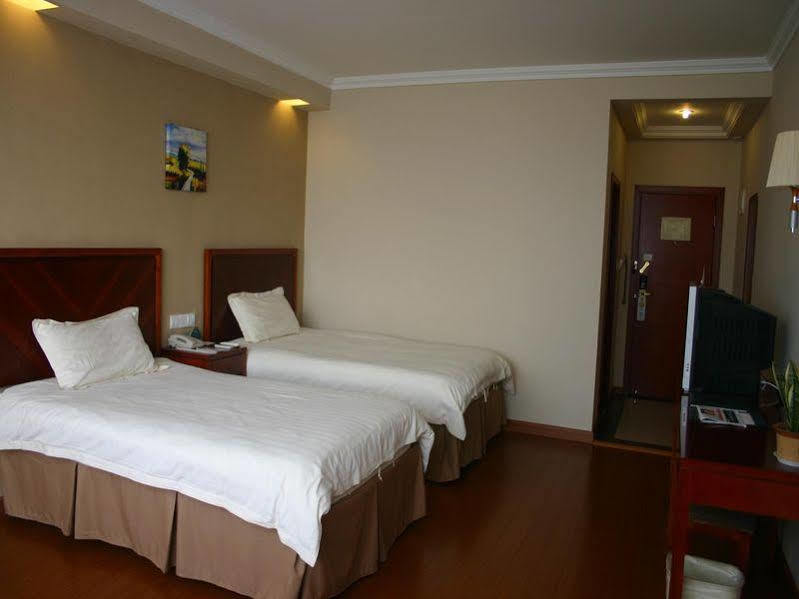 Greentree Alliance Jiangsu Nantong Haimen Dieshiqiao Xiunv Road Hotel Екстериор снимка